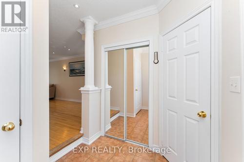 2168 Sutton Drive, Burlington, ON - Indoor Photo Showing Other Room