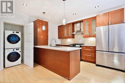 323 Ontario Street, Toronto, ON - Indoor Photo Showing Kitchen With Stainless Steel Kitchen