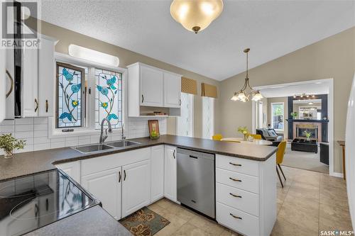 211 Gathercole Crescent, Saskatoon, SK - Indoor Photo Showing Kitchen With Double Sink
