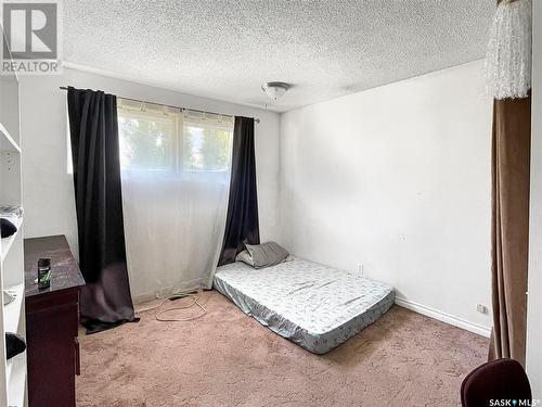 8913 17Th Avenue, North Battleford, SK - Indoor Photo Showing Bedroom