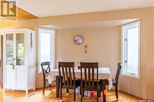 127 Brunst Crescent, Saskatoon, SK - Indoor Photo Showing Dining Room