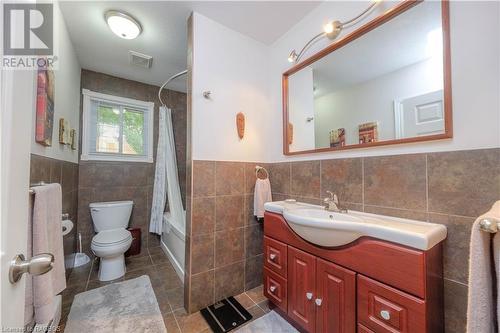 314 Tyendinaga Road, Point Clark, ON - Indoor Photo Showing Bathroom