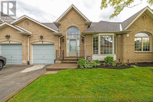 3 - 20 Red Haven Drive, Grimsby, ON - Outdoor With Facade