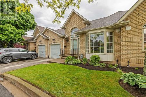 3 - 20 Red Haven Drive, Grimsby, ON - Outdoor With Facade