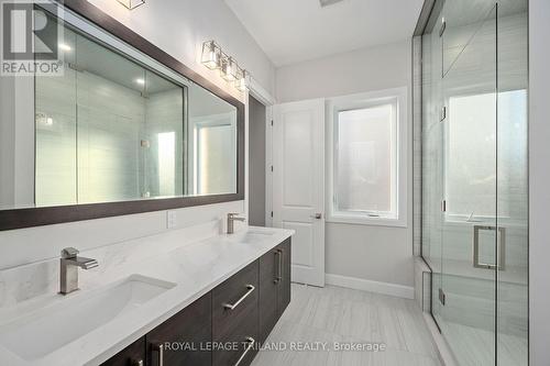 64 Acorn Trail, St. Thomas, ON - Indoor Photo Showing Bathroom