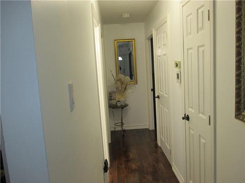 15 Locheed Drive, Hamilton, ON - Indoor Photo Showing Other Room