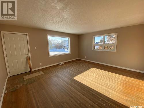 14 6Th St. Crescent, Kindersley, SK - Indoor Photo Showing Other Room