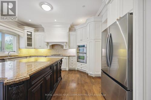 106 Olive Avenue, Toronto (Willowdale East), ON - Indoor Photo Showing Kitchen With Upgraded Kitchen