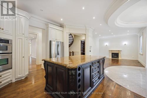 106 Olive Avenue, Toronto (Willowdale East), ON - Indoor Photo Showing Kitchen With Upgraded Kitchen