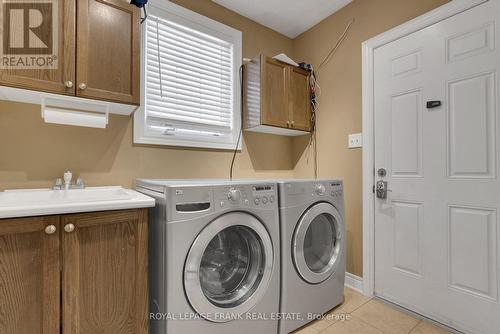 70 Albert Street, Clarington, ON - Indoor Photo Showing Laundry Room