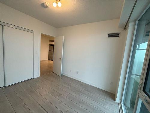 3200 Dakota Common|Unit #B611, Burlington, ON - Indoor Photo Showing Other Room