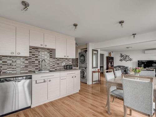 Cuisine - 1-491 Ch. Des Pionniers E., L'Islet, QC - Indoor Photo Showing Kitchen With Upgraded Kitchen