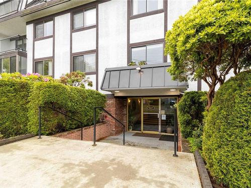 209-1101 Hilda St, Victoria, BC - Outdoor