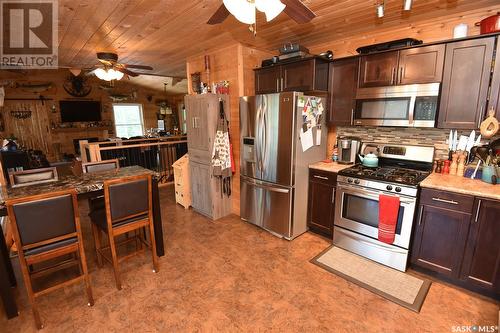 10 Hillview Drive, Nipawin Rm No. 487, SK - Indoor Photo Showing Kitchen