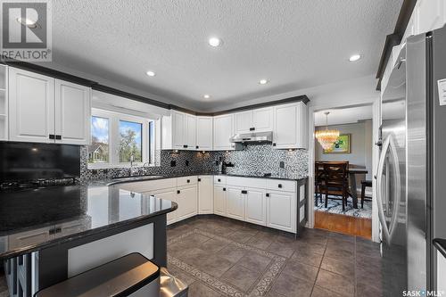 5054 Wascana Vista Court, Regina, SK - Indoor Photo Showing Kitchen