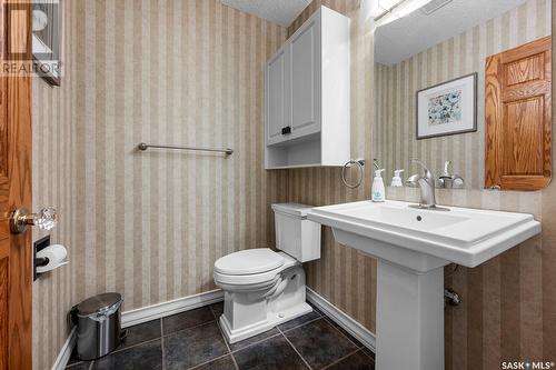 5054 Wascana Vista Court, Regina, SK - Indoor Photo Showing Bathroom