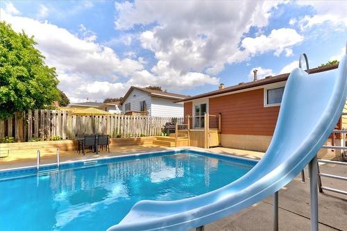 66 Silver Aspen Crescent, Kitchener, ON - Outdoor With In Ground Pool