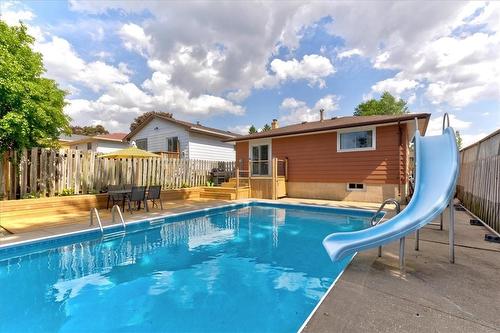 66 Silver Aspen Crescent, Kitchener, ON - Outdoor With In Ground Pool