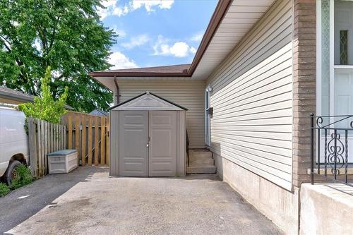 66 Silver Aspen Crescent, Kitchener, ON - Outdoor With Exterior
