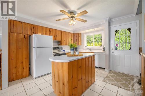 403 Pretties Island Road, Carleton Place, ON - Indoor Photo Showing Kitchen