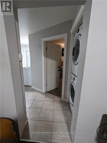 702 Adelaide Street N, London, ON - Indoor Photo Showing Laundry Room