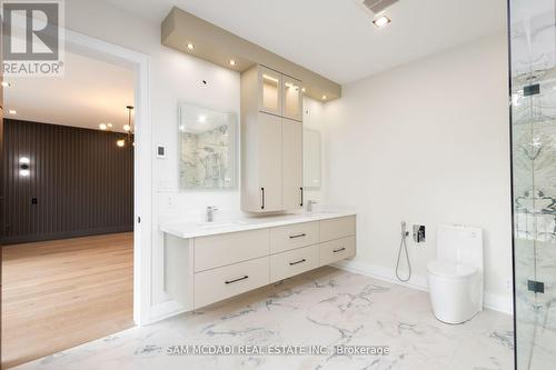 1340 Northaven Drive, Mississauga, ON - Indoor Photo Showing Bathroom