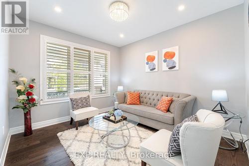 1190 Mceachern Court, Milton (Ford), ON - Indoor Photo Showing Living Room