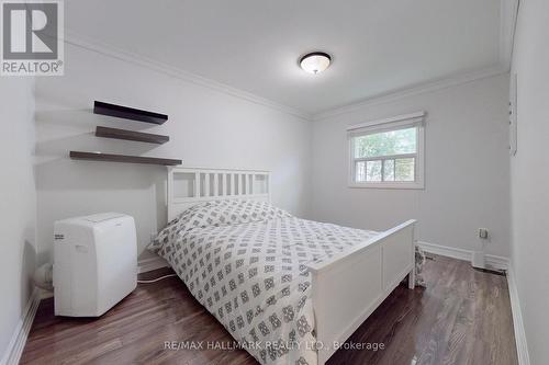 2 Newman Avenue W, Richmond Hill, ON - Indoor Photo Showing Bedroom