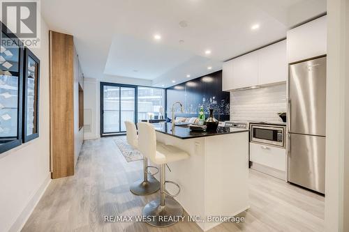 202 - 57 St Joseph Street, Toronto, ON - Indoor Photo Showing Kitchen With Stainless Steel Kitchen With Upgraded Kitchen