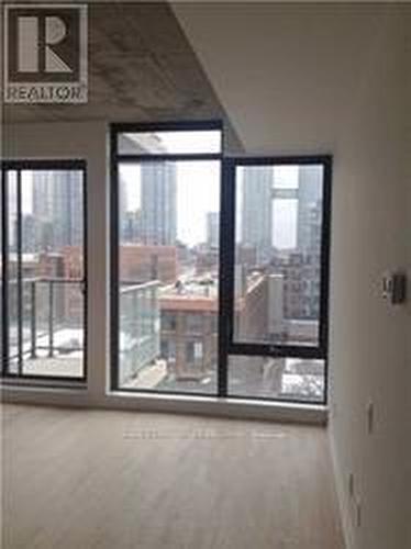 718 - 560 King Street W, Toronto (Waterfront Communities), ON - Indoor Photo Showing Other Room