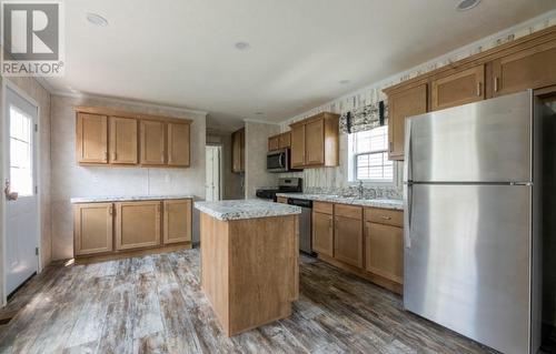 2761 Oil Heritage Road Unit# 8, Oil Springs, ON - Indoor Photo Showing Kitchen