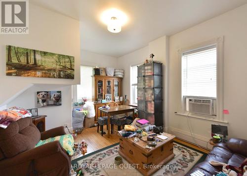 120 Brant Street E, Orillia, ON - Indoor Photo Showing Living Room