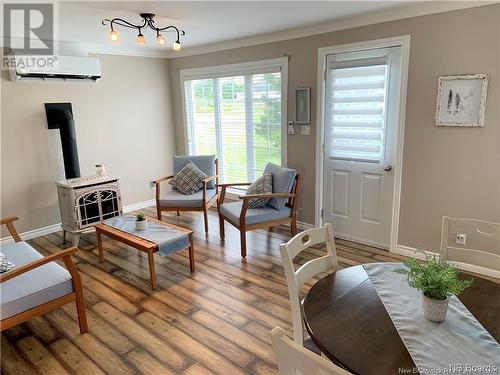 4 Rue Gregg, Baie-Sainte-Anne, NB - Indoor Photo Showing Living Room