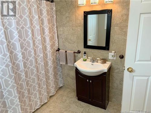 4 Rue Gregg, Baie-Sainte-Anne, NB - Indoor Photo Showing Bathroom