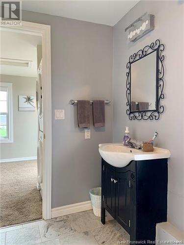 4 Rue Gregg, Baie-Sainte-Anne, NB - Indoor Photo Showing Bathroom