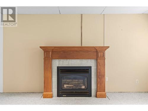 3424 Springview Place Lot# 22, Armstrong, BC - Indoor Photo Showing Living Room With Fireplace