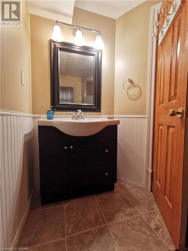 199 Huntingdon Crescent Unit# Lower Unit, Waterloo, ON - Indoor Photo Showing Bathroom