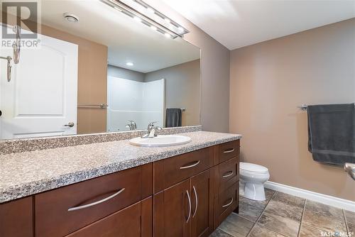 303 Brookside Drive, Warman, SK - Indoor Photo Showing Bathroom