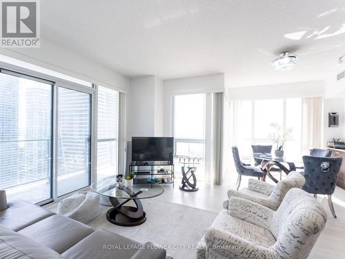 3609 - 2200 Lakeshore Boulevard W, Toronto, ON - Indoor Photo Showing Living Room