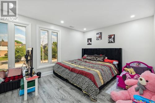390 East 22Nd Street, Hamilton, ON - Indoor Photo Showing Bedroom