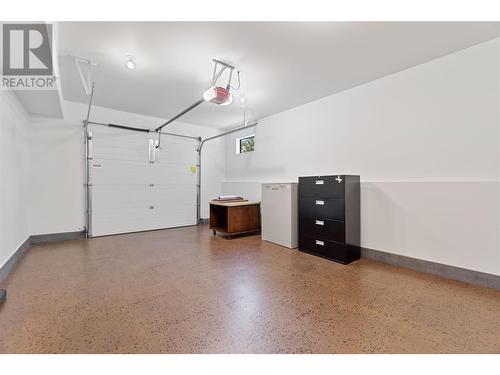 1180 Stoneypointe Court, Kelowna, BC - Indoor Photo Showing Garage