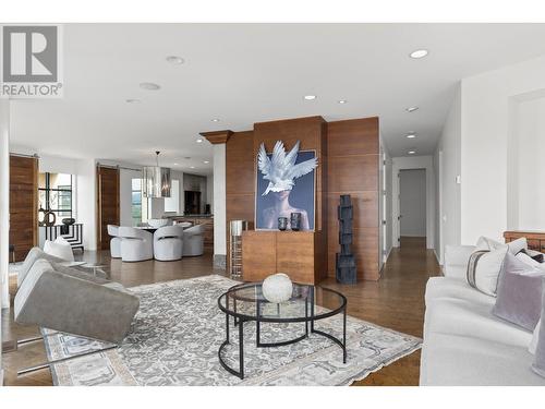 1180 Stoneypointe Court, Kelowna, BC - Indoor Photo Showing Living Room