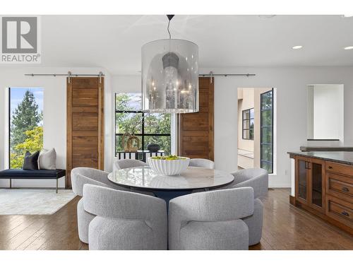 1180 Stoneypointe Court, Kelowna, BC - Indoor Photo Showing Living Room