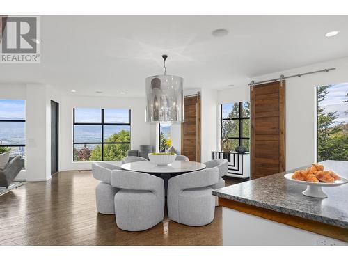 1180 Stoneypointe Court, Kelowna, BC - Indoor Photo Showing Living Room