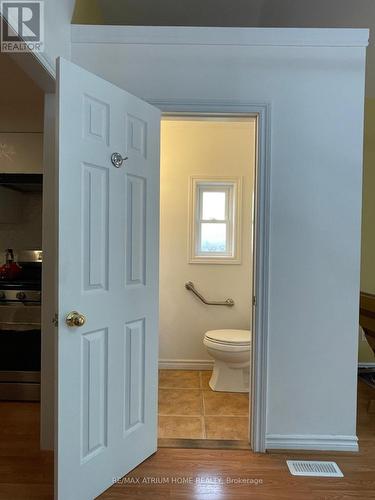 98 Janice Drive N, Barrie (Sunnidale), ON - Indoor Photo Showing Bathroom