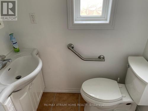 98 Janice Drive N, Barrie (Sunnidale), ON - Indoor Photo Showing Bathroom