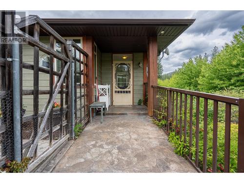 250 1St Avenue, Christina Lake, BC - Outdoor With Deck Patio Veranda