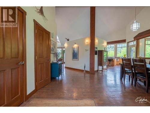 250 1St Avenue, Christina Lake, BC - Indoor Photo Showing Dining Room