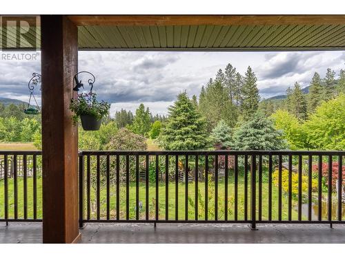 250 1St Avenue, Christina Lake, BC - Outdoor