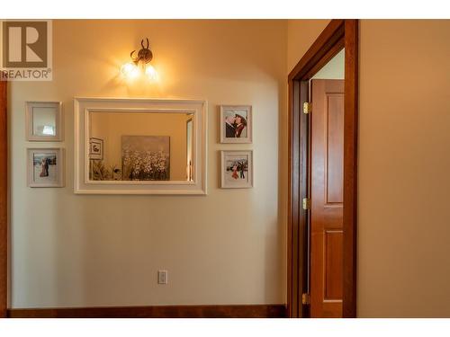 250 1St Avenue, Christina Lake, BC - Indoor Photo Showing Other Room